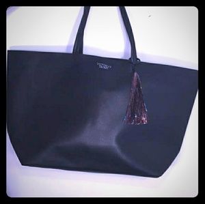 Vs tote